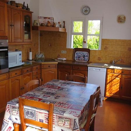 le tilleul Sainte-Genevieve-les-Gasny Extérieur photo