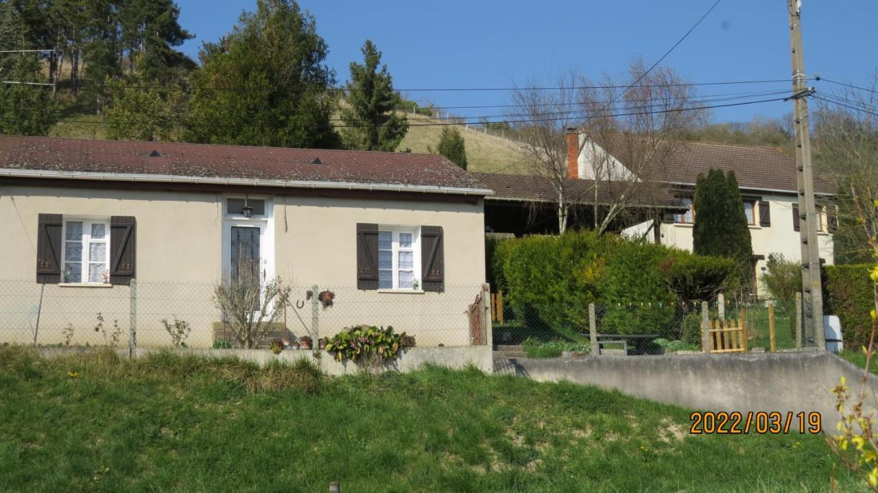 le tilleul Sainte-Genevieve-les-Gasny Extérieur photo